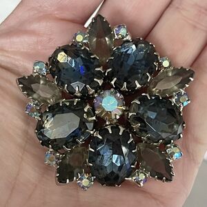 Vintage Shades Of Blue Brooch Pin Large Dimensional Rhinestone Silver Tone AB